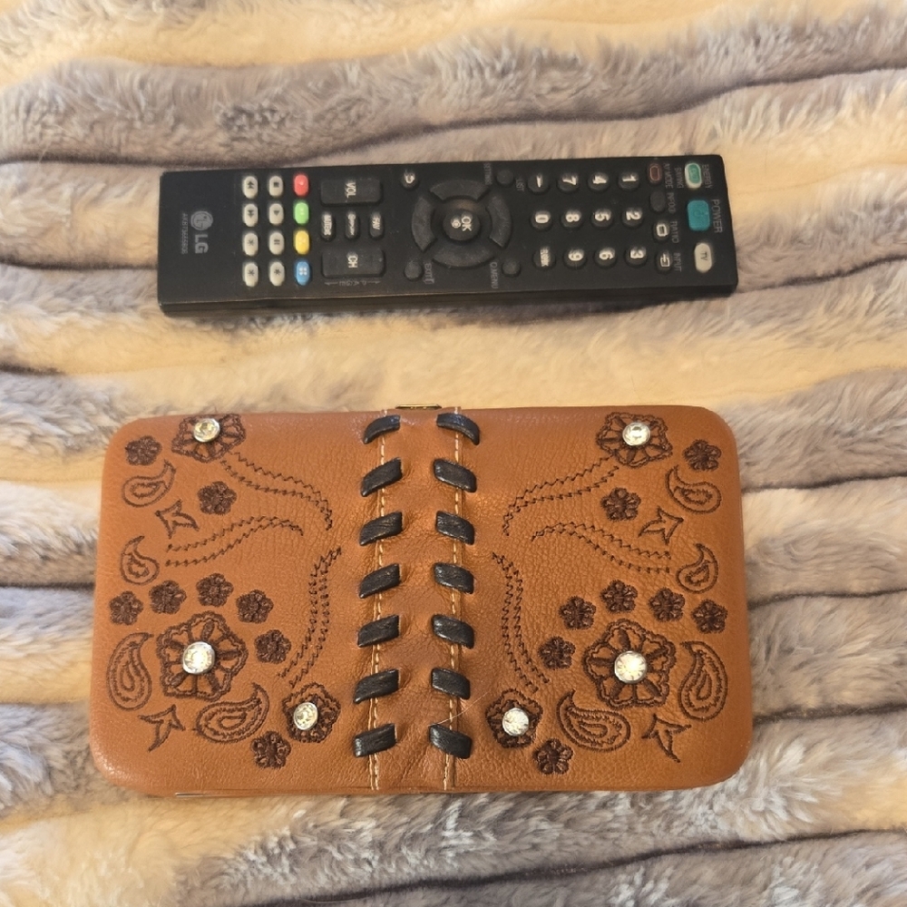 Montana West Brown Embroidered Wallet